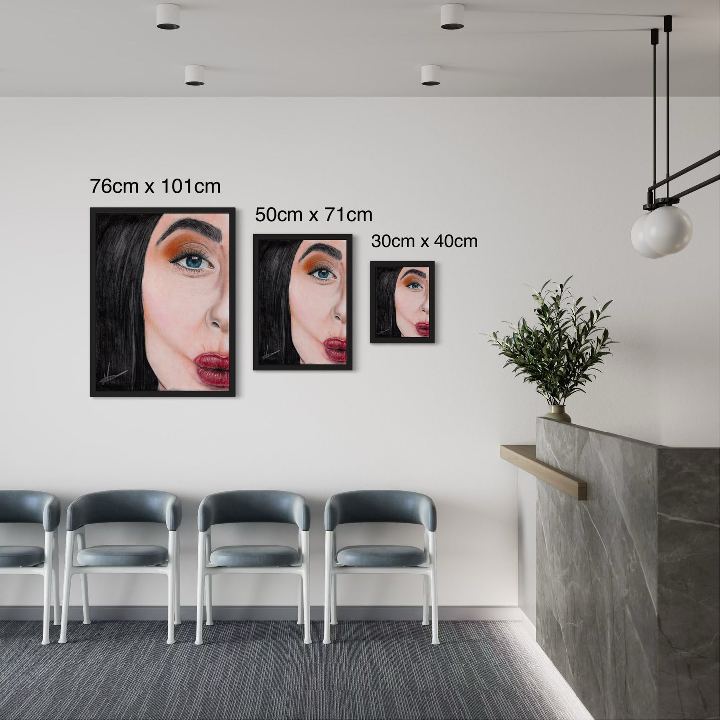 Framed Canvas | Kiss Kiss